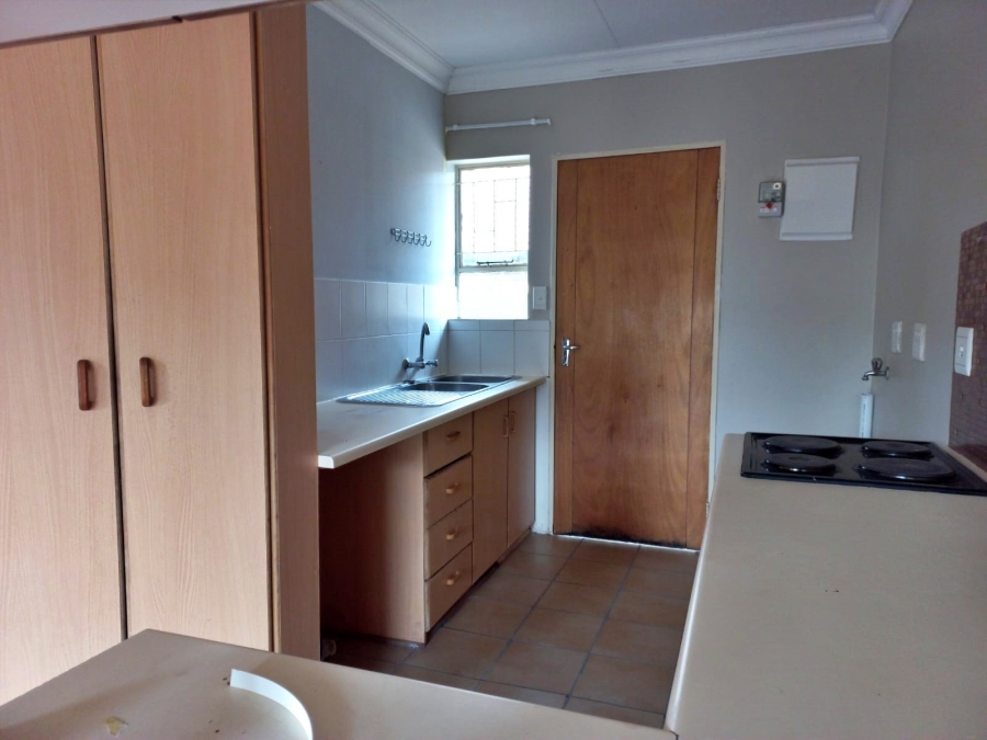 To Let 2 Bedroom Property for Rent in Langenhovenpark Free State